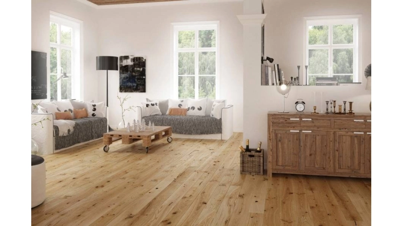 Olejowanie podłóg drewnianych - dlaczego warto i jak to zr